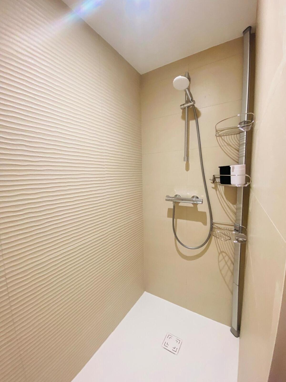 Casa Coeur Doutre Apartment อองเชร์ ห้อง รูปภาพ