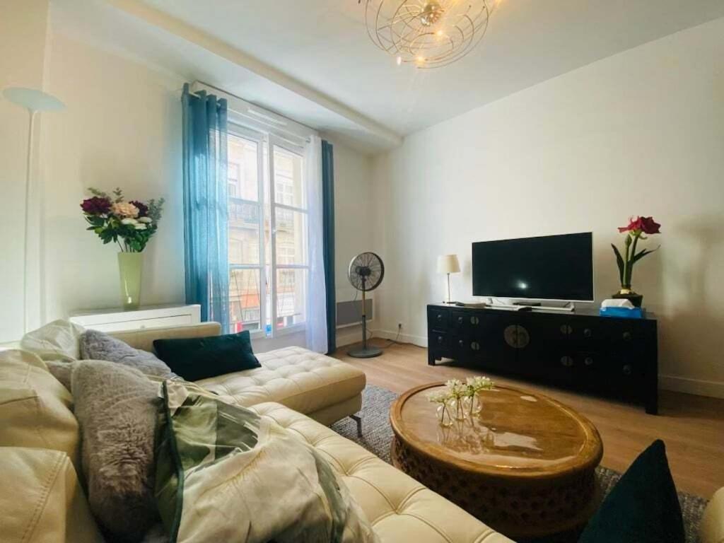 Casa Coeur Doutre Apartment อองเชร์ ภายนอก รูปภาพ